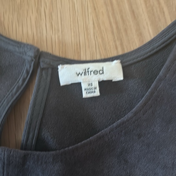 Wilfred | Swing Top - Picture 5 of 7
